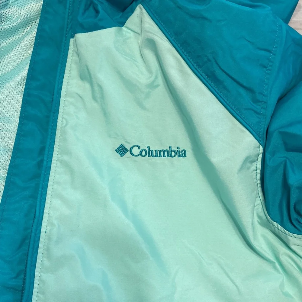 Columbia Windbreaker